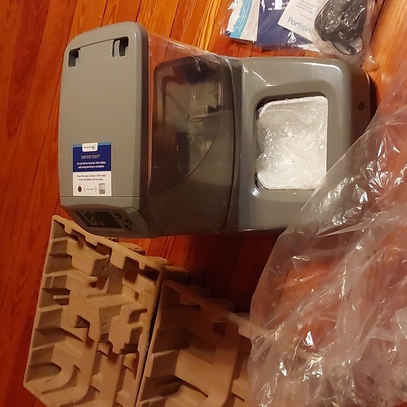 PortionPro Pet Feeder! New! - Picture 11 of 11